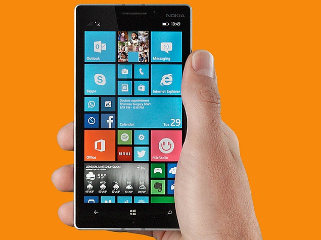 lumia_930_screen_hand_press_image.jpg