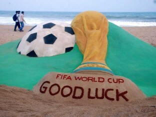 sand-sculpture-fifa-world-cup.jpg