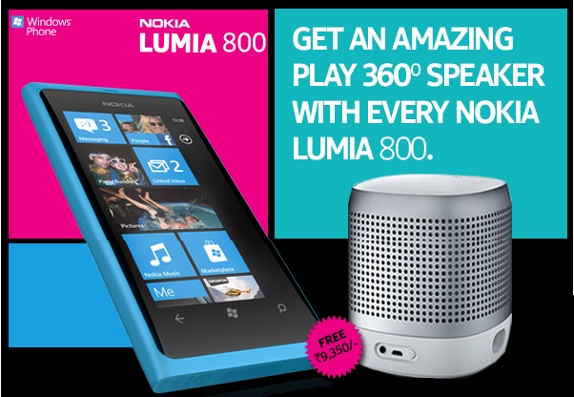 Nokia-Lumia-800-with-Play-360.jpg