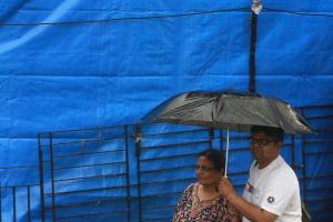 19mumbai-rain10.jpg