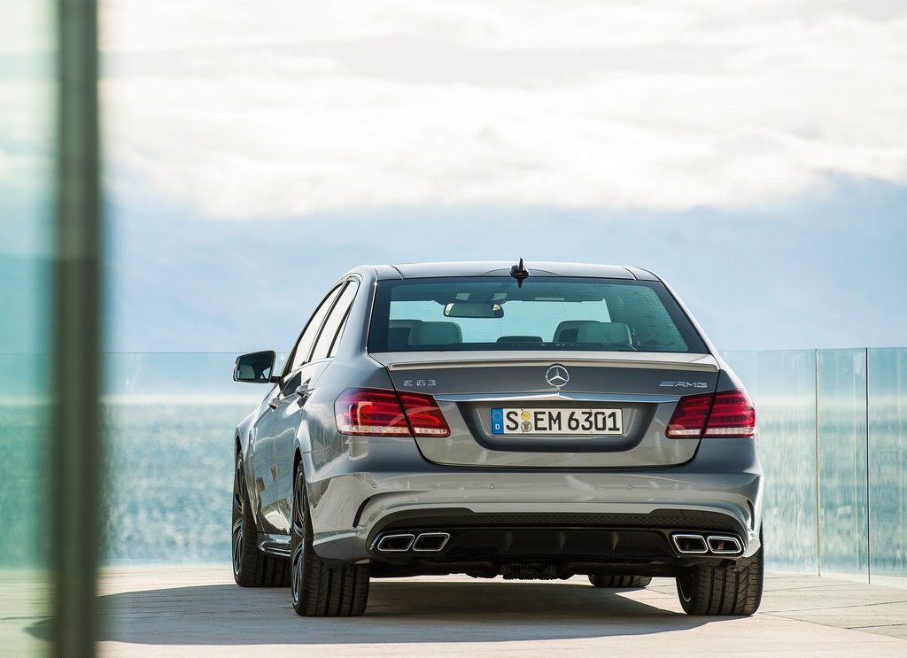 2014-Mercedes-E63-AMG-India-launch-pics-23.jpg