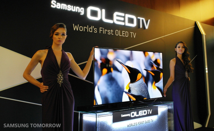 Samsung-Unveils-World%E2%80%99s-1st-55%E2%80%9D-OLED-TV_2.jpg