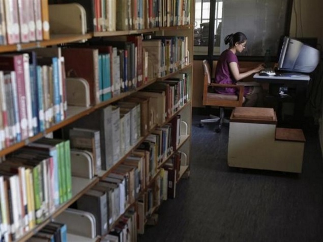 india_internet-library_reuters_02.jpg