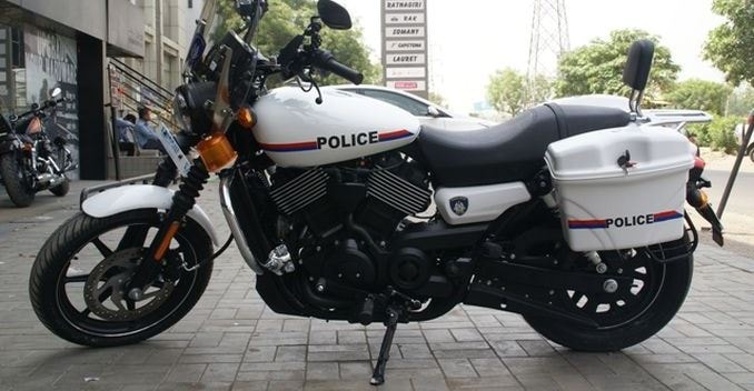 gujarat-police-harley-davidon-street-750-main_678x352_41432714643.jpg