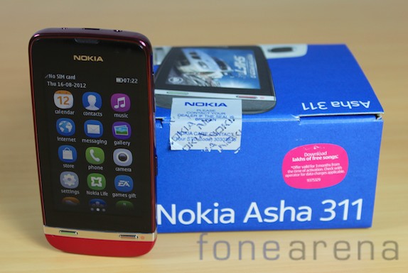 nokia-asha311-unboxing1.jpg