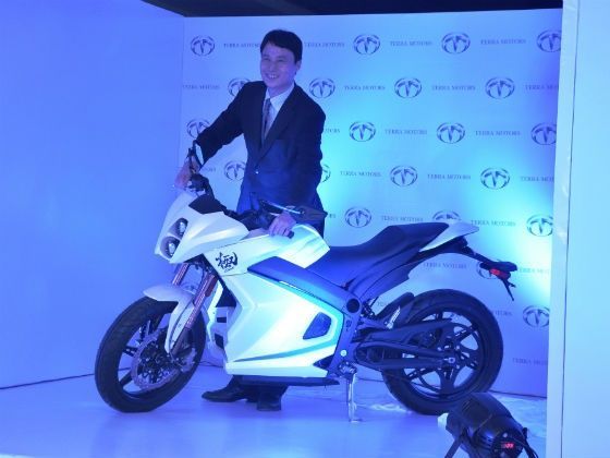 terra-motorcycle-kiwami-electric-sports-bike-india-launch-29012014-m1_560x420.jpg