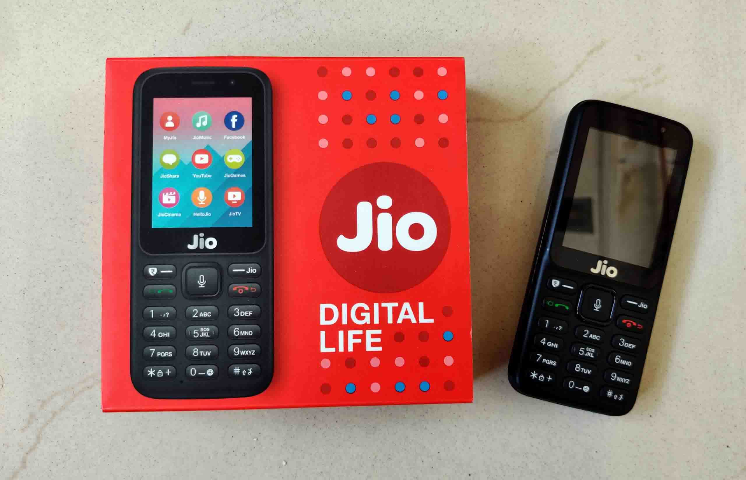 India's Richest Man Unveils Revolutionary $12 Internet-Connected Phone - Inventiva