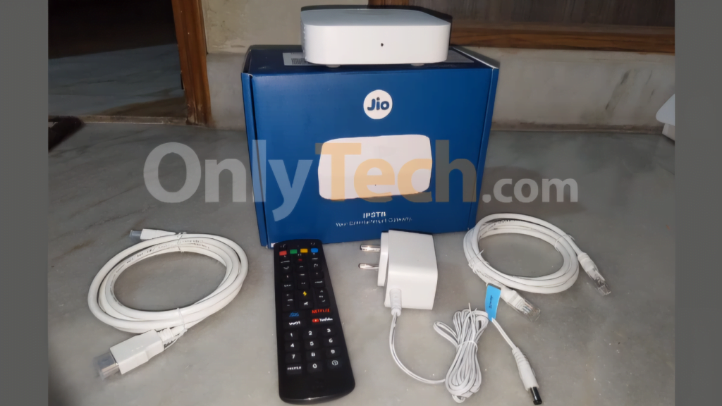 Jio IPSTB with accessories and box